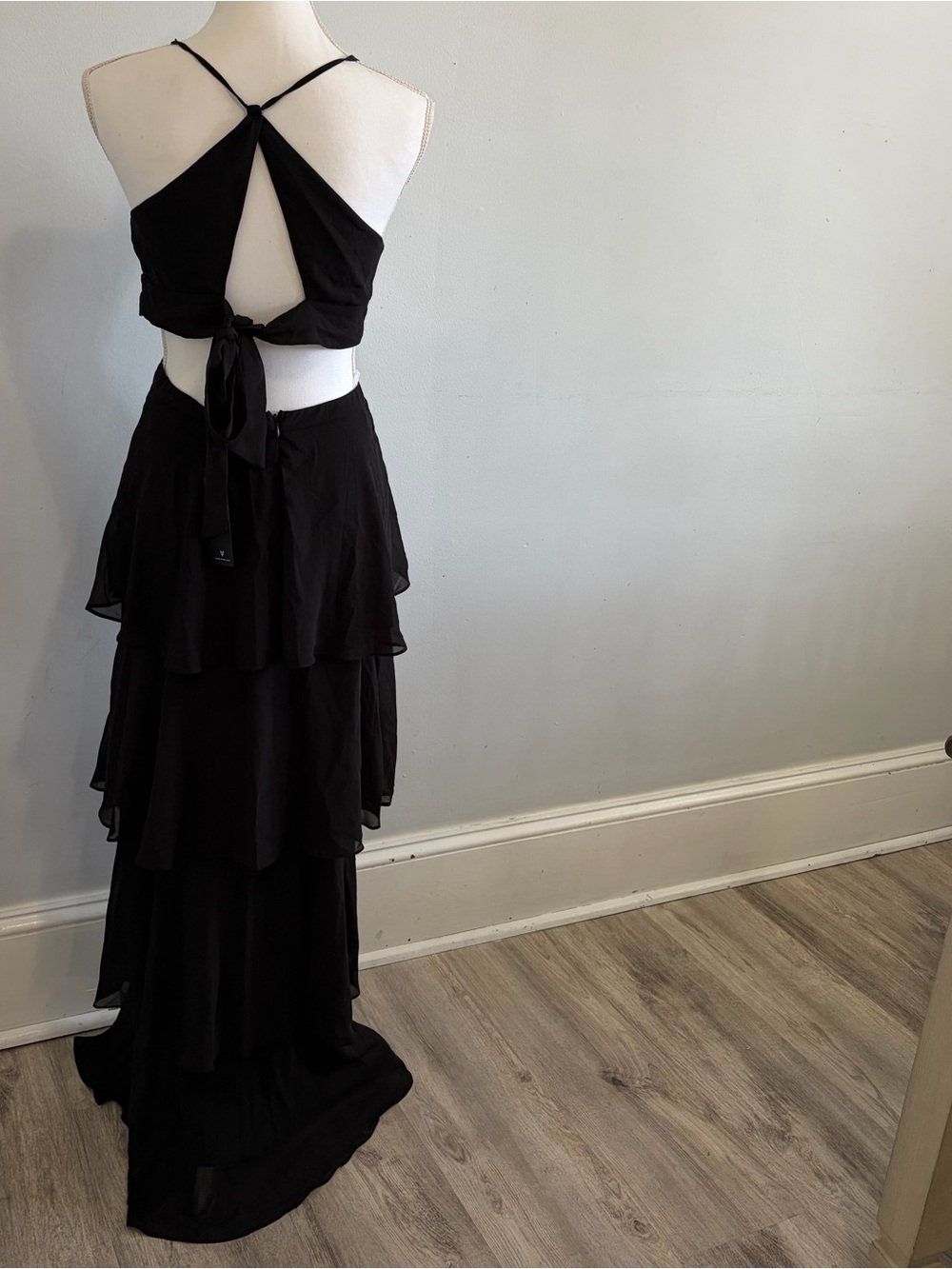 New Lulus Tier and Now Tie-Back Tiered Maxi Dress Womens M Dance Formal Wedding - Picture 6 of 8